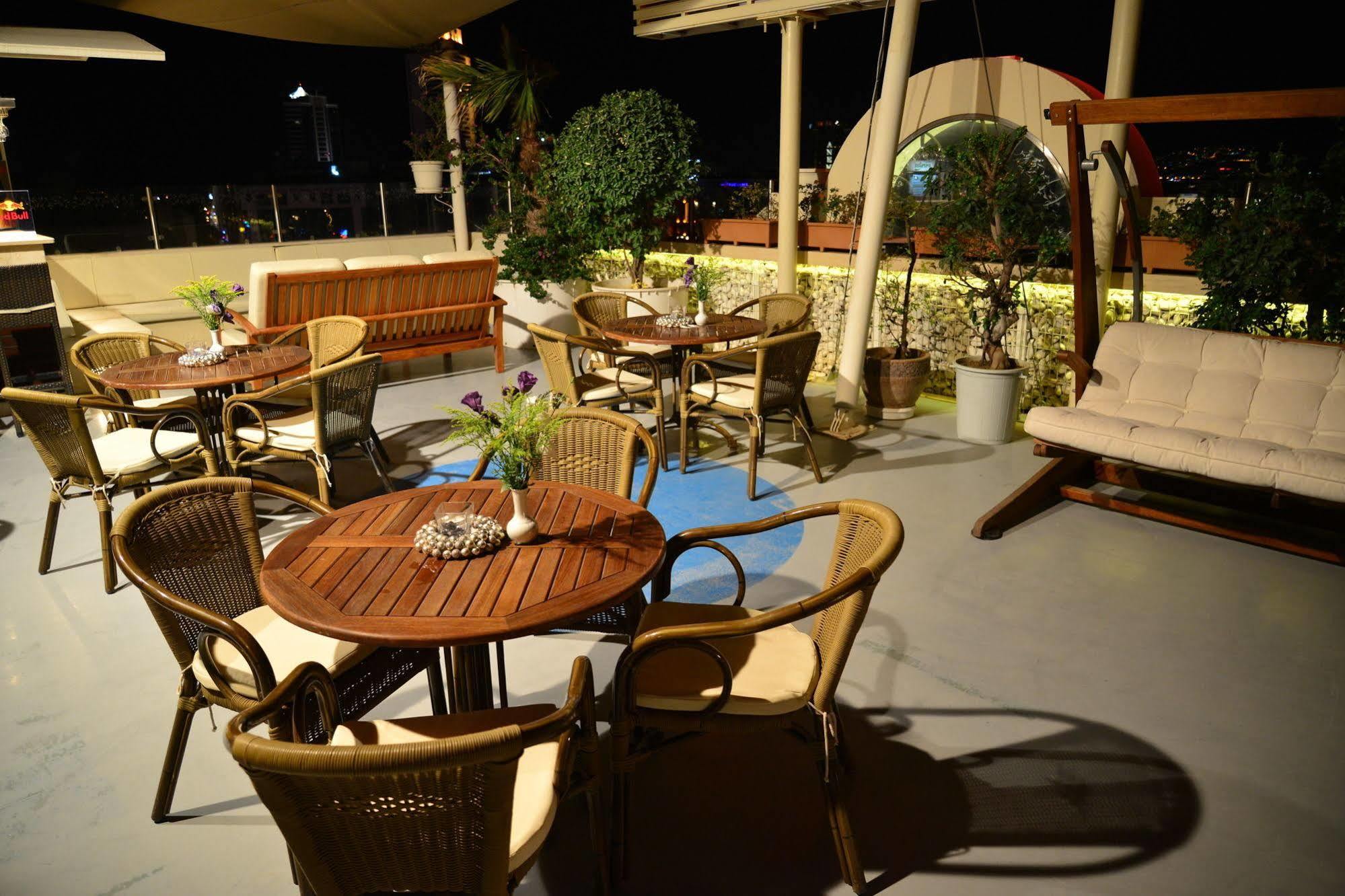 May Park Hotel Izmir Exteriör bild
